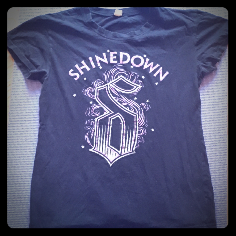 FINAL PRICE BLACKPURPLE SHINEDOWN CONCERT SHIRT 💜